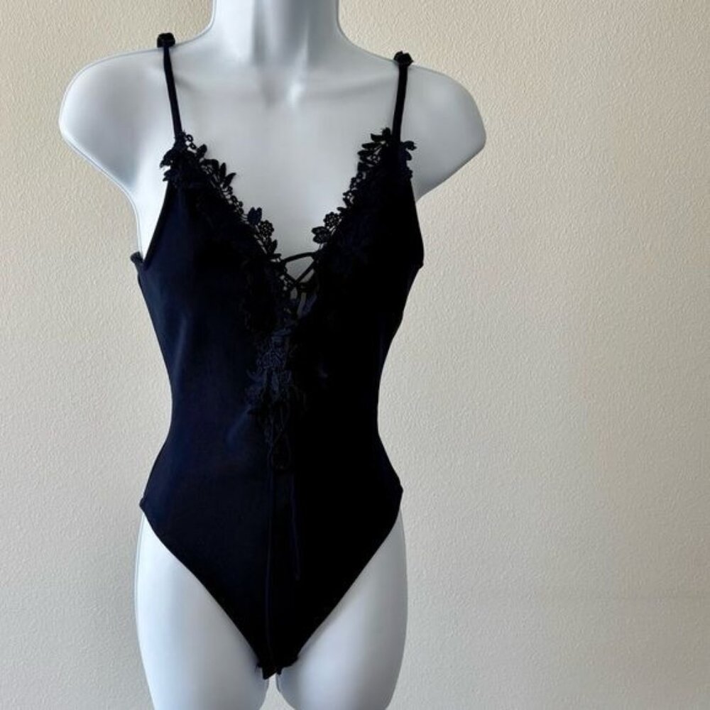 Y2K Bodysuit Large Floral Lace Deep V Neckline Romantic Dark Academia Balletcore